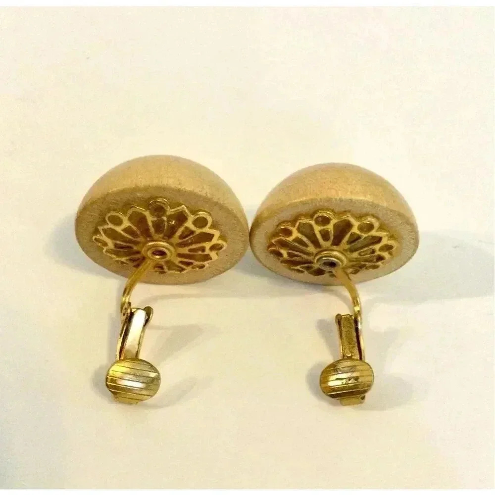 Vintage Vogue Jlry Womens Brown Round Wooden Clip On Earrings Fashion‎ Jewelry